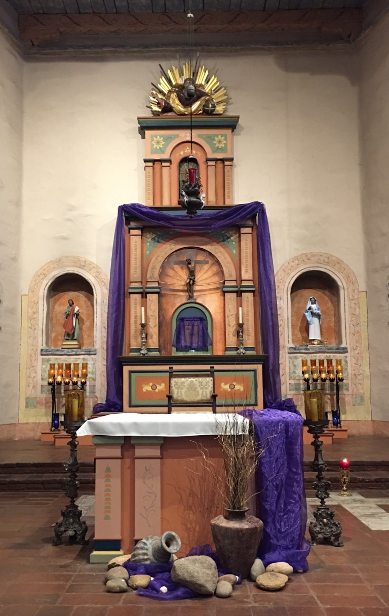 San Diego Mission, Basilica Altar