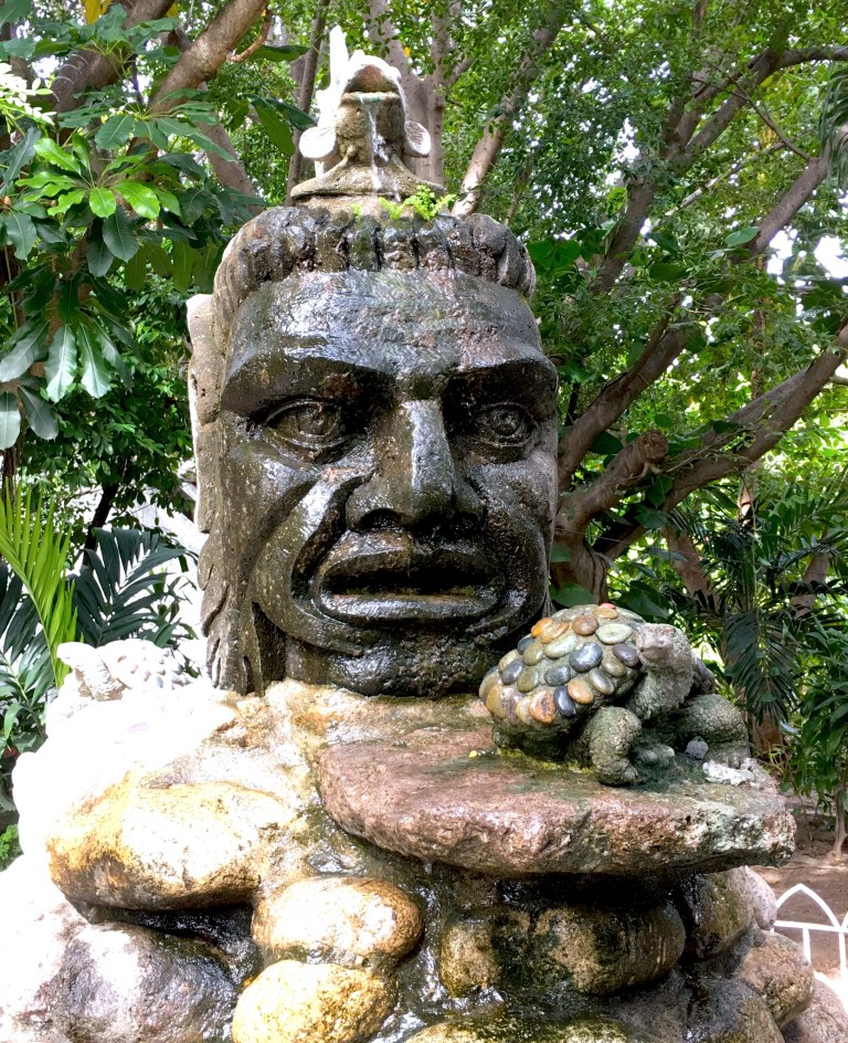 Sculpture-PuertoVallarta, mexcico.JPG